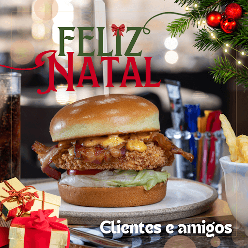 Clientes e Amigos - Maranello Burger deseja um Feliz Natal para você! Neste Natal queremos agradecer todos os nossos clientes e amigos por fazerem parte da nossa história. Que essa época seja recheada de momentos especiais, alegria ao lado de quem você ama, e claro muitas delícias para compartilhar!