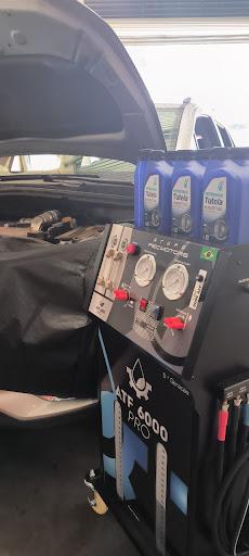 Troca de óleo para câmbio automático!

Faça já seu orçamento!

31-3354-2899 Fixo e WhatsApp