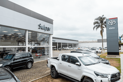 Muito além de vender carros, entregamos confiança, excelência e atendimento de primeira! 🚗✨
✅ Atendimento personalizado que entende suas necessidades
 ✅ Estrutura moderna e confortável para você e sua família
 ✅ Veículos Toyota com garantia, tecnologia e durabilidade incomparáveis
 ✅ Equipe especializada pronta para oferecer a melhor experiência
 ✅ Pós-venda que cuida de você mesmo depois da compra
📍 Venha conhecer de perto a qualidade e o compromisso da Toyota Sulpar.
 💬 Seu próximo Toyota começa aqui!
📲 Agende seu atendimento agora mesmo!