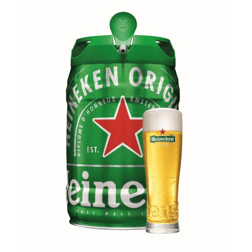 Cerveja Heineken Barril 5l - O barril Heineken proporciona uma experiência única para você e seus amigos. Não pode ir a um bar? Então leve o bar até você. O barril Heineken conta com 5 litros da mais icônica cerveja Puro Malte.Heineken é uma cerveja lager Puro Malte, refrescante e de cor amarelo-dourado, produzida com ingredientes 100% naturais: água, malte e lúpulo. Durante o processo de fermentação da Heineken, a exclusiva Levedura A é responsável pelo sabor característico e bem equilibrado, com notas frutadas sutis. A cerveja é fabricada em tanques horizontais para mais sabor e consistência. É por isso que nenhuma outra cerveja tem o gosto de Heineken.
Preparado para servir a cerveja perfeita? Seja em uma festa, churrasco ou para assistir um jogo de futebol, você pode servir seus convidados o copo perfeito de cerveja gelada!